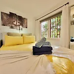 Casa Hibiscus Apartment *